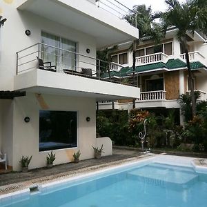 Beachcomber Resort